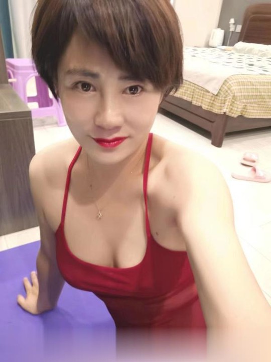 轻熟少妇小丽-2.jpg