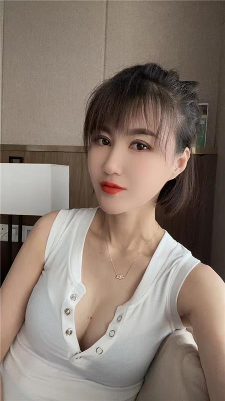 汉口短发俏小妹-2.jpg