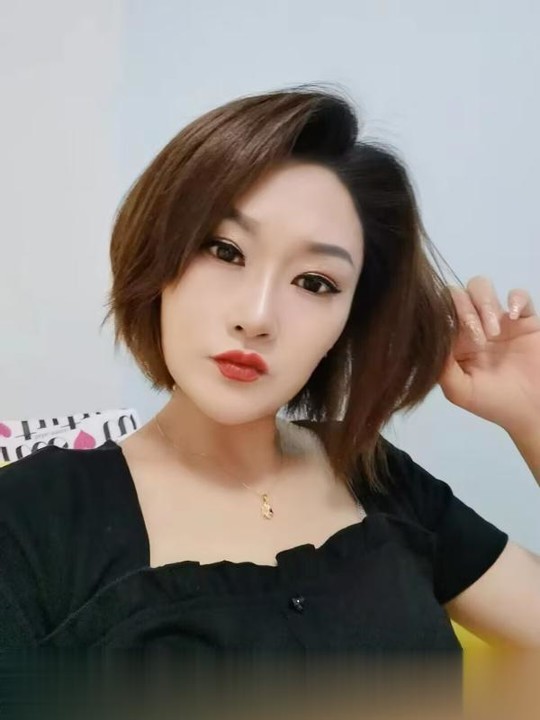北京-海淀气质舌吻少妇-1.jpg